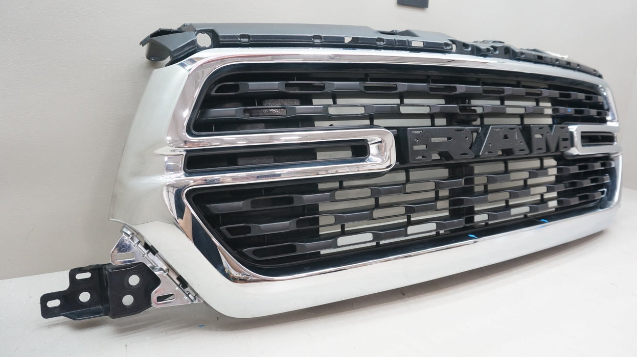 2019-2023 DODGE RAM 1500 FRONT BUMPER RADIATOR GRILLE OEM 68366528AH