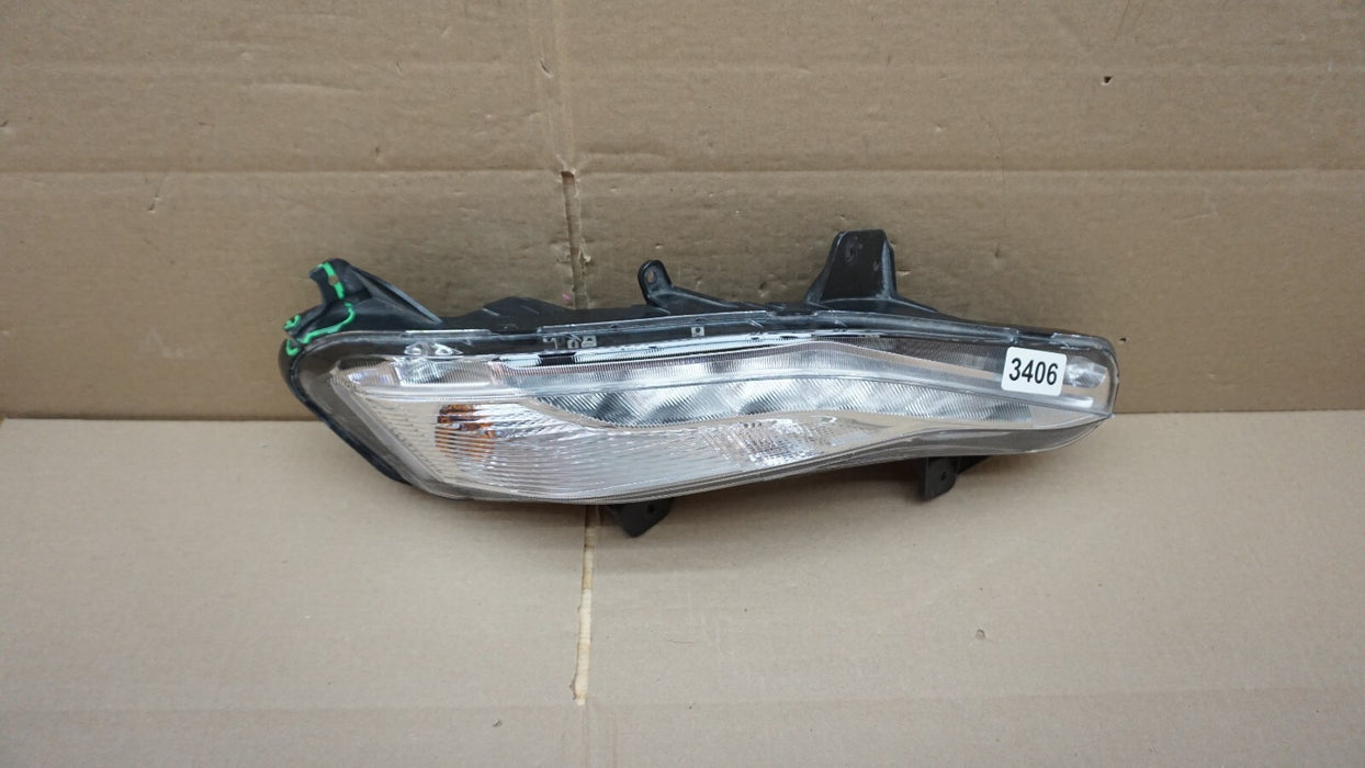 2019-2021 CHEVROLET MALIBU FRONT RIGHT PASSENGER SIDE FOG TURN SIGNAL LIGHT OEM