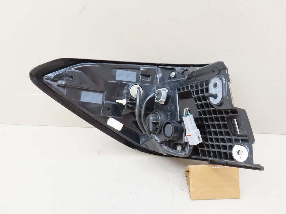2020-2024 SUBARU OUTBACK REAR RIGHT PASSENGER OUTER SIDE TAIL LIGHT OEM