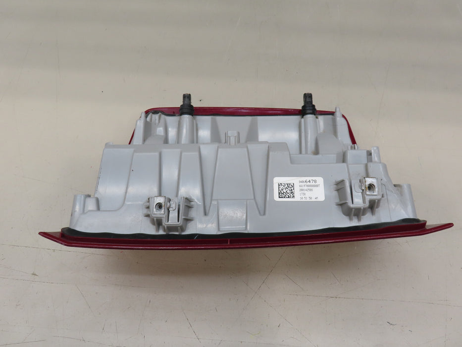 2016-2018 CHEVROLET SILVERADO 1500 REAR LEFT DRIVER SIDE TAIL LIGHT OEM 84066478