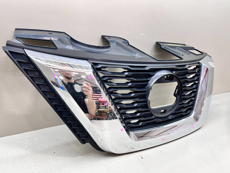 2017-2020 NISSAN ROGUE SPORT FRONT GRILLE GRILL 62310-5HR5A OEM