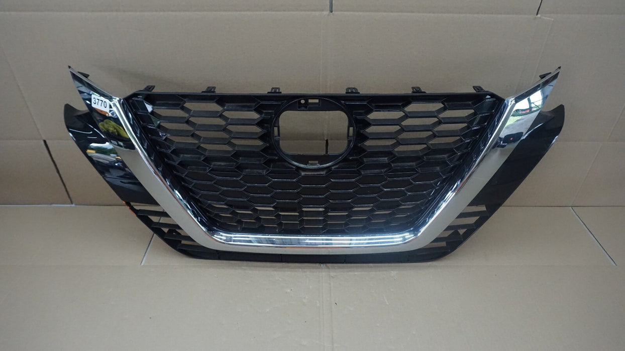 2019-2021 NISSAN ALTIMA FRONT RADIATOR GRILL GRILLE MOLDING W/O EMBLEM OEM