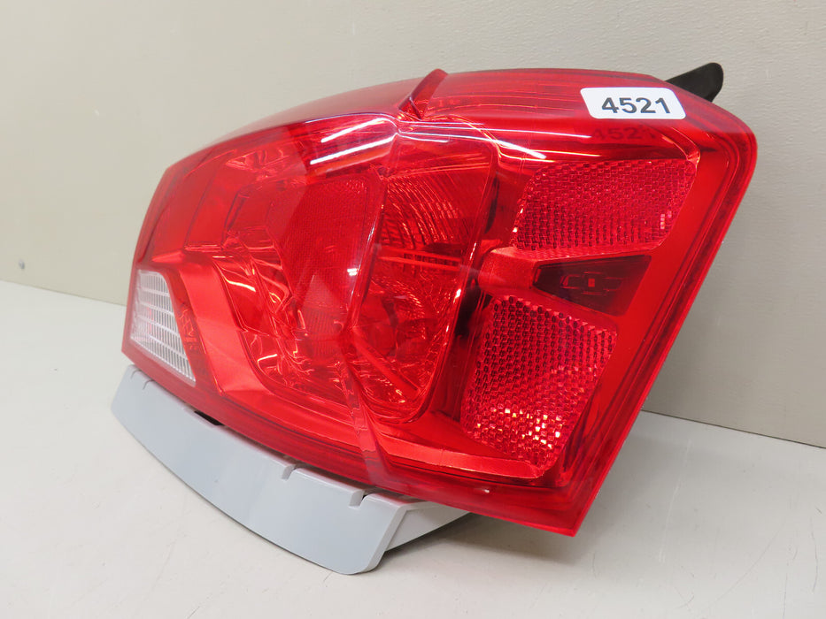2014-2020 CHEVROLET IMPALA RIGHT PASSENGER SIDE TAIL LIGHT OUTER OEM
