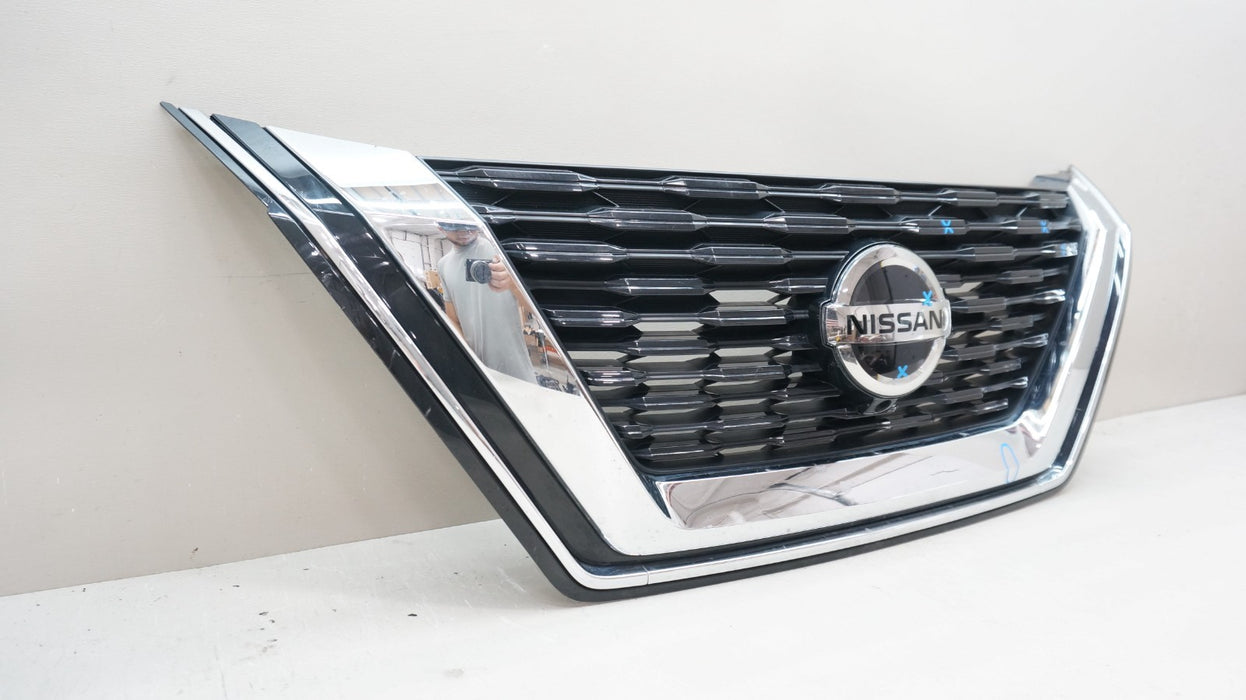 2021-2023 NISSAN ROGUE FRONT UPPER RADIATOR GRILLE GRILL 62310 6RA0A OEM
