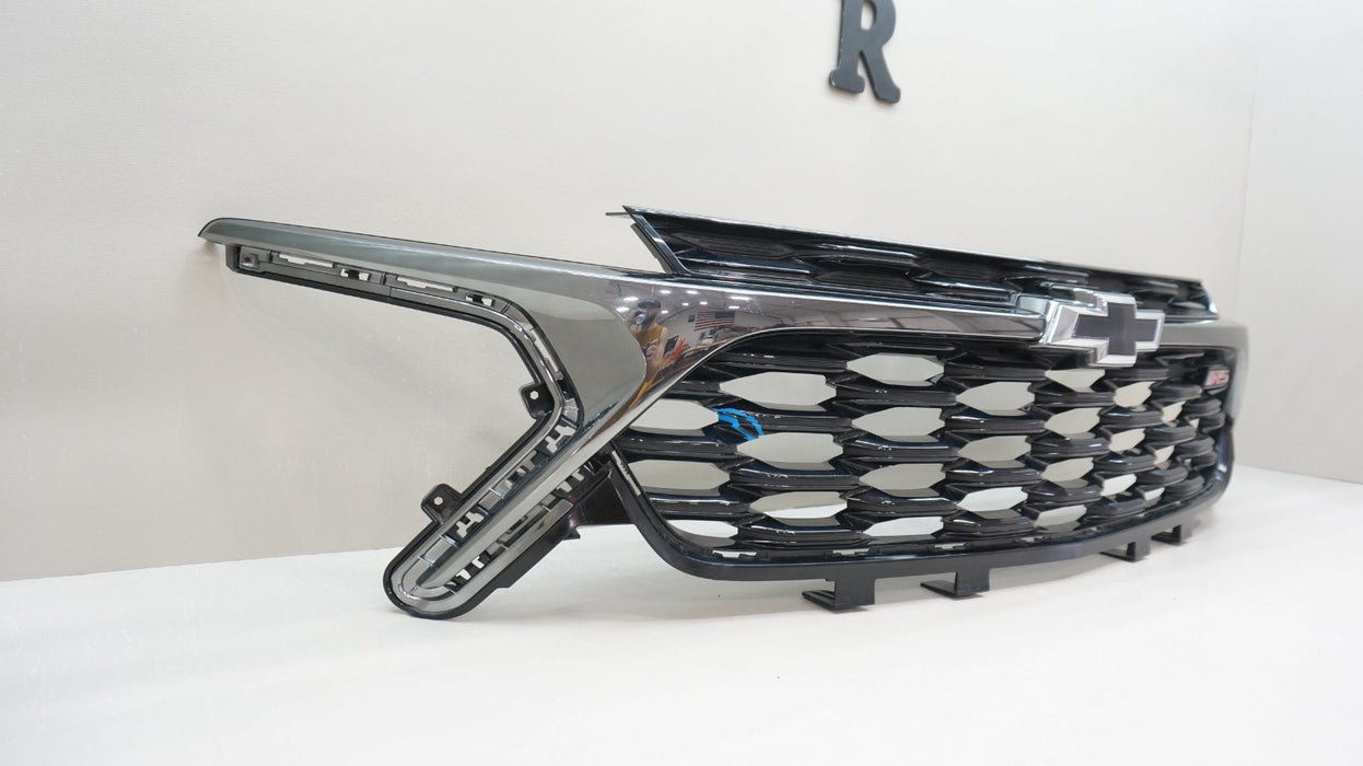 2024-2025 CHEVROLET TRAX RS FRONT BUMPER RADIATOR GRILLE OEM 42780278