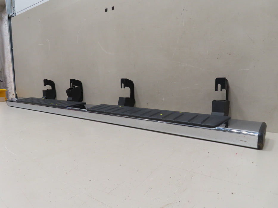 2014-2019 CHEVROLET SILVERADO 1500 FRONT LEFT RUNNING BOARD ROCKER PANEL OEM