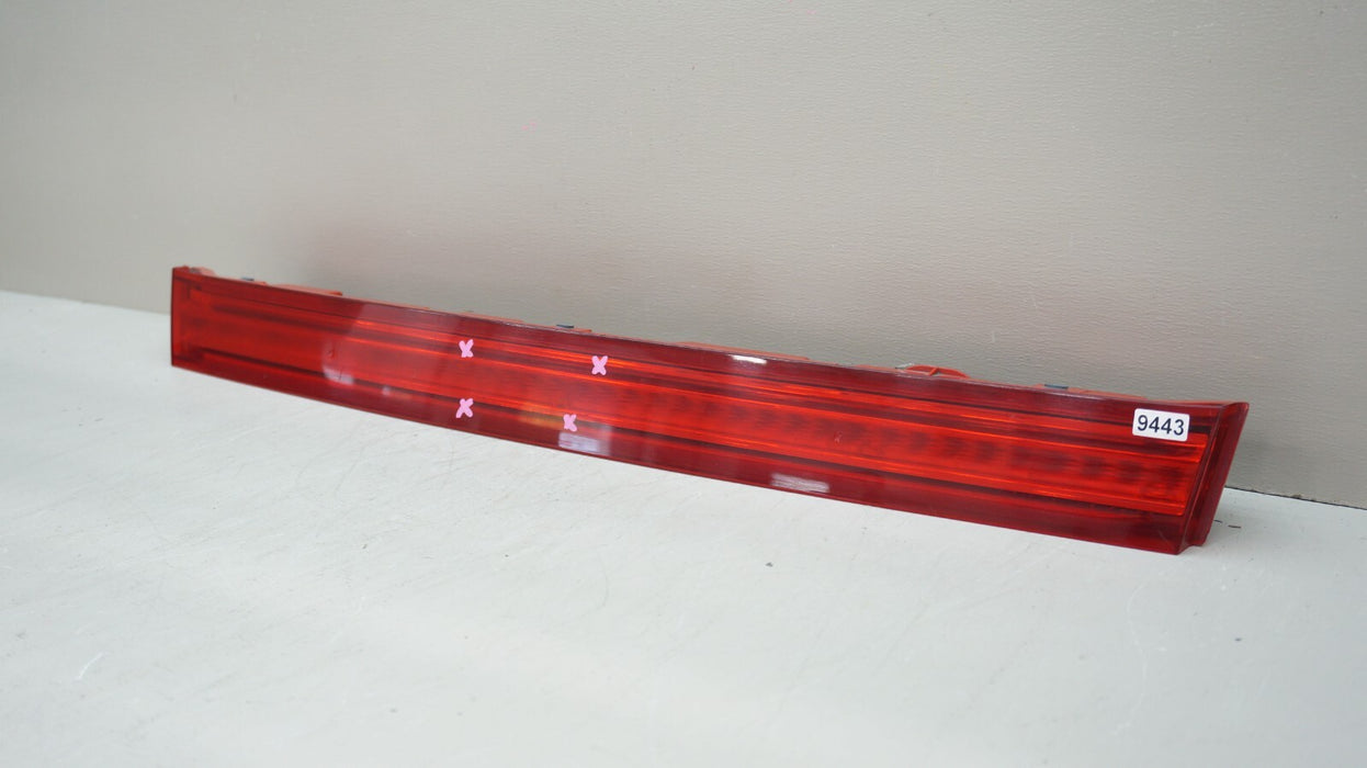 2015-2019 LINCOLN MKC REAR CENTER THIRD BRAKE TAIL LIGHT OEM EJ7B-13B433-A