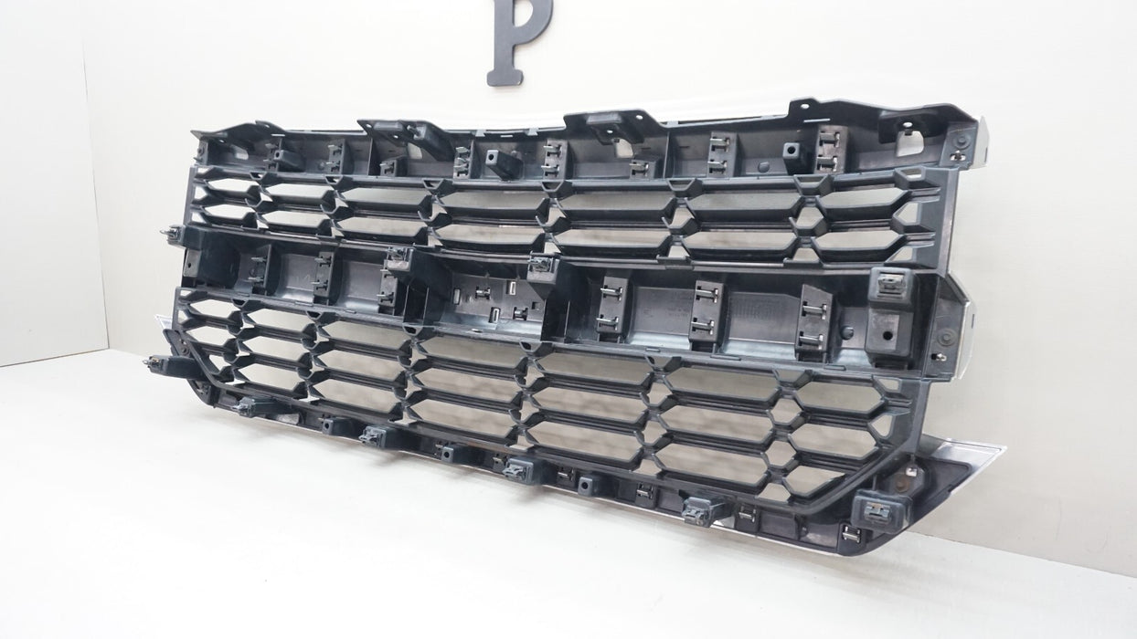 2016-2019 CHEVROLET SILVERADO 1500 FRONT BUMPER RADIATOR GRILLE OEM 23380362