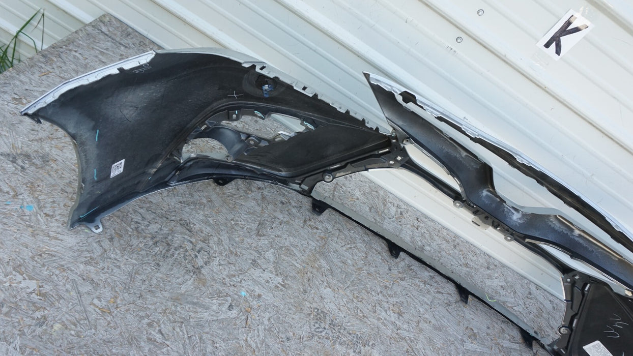 2018-2020 TOYOTA CAMRY FRONT BUMPER PLASTIC COVER 52119-06E20 OEM