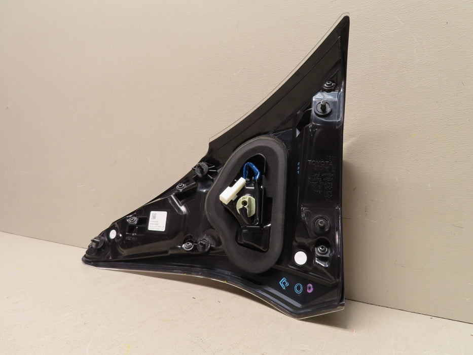 2016 2017 2018 TOYOTA RAV4 LEFT LH INNER GATE MOUNTED TAIL LIGHT OEM