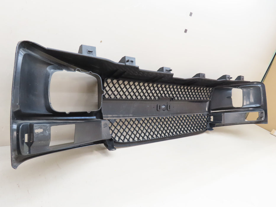 2003 2004 2005 2006 CHEVROLET EXPRESS FRONT RADIATOR GRILLE GRILL AFTERMARKET