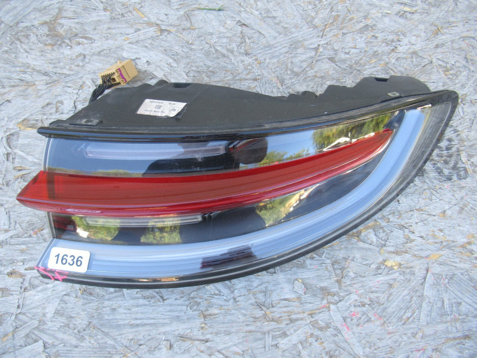 2019-2020 PORSCHE MACAN REAR RIGHT PASSENGER SIDE OUTER TAIL LIGHT LED OEM