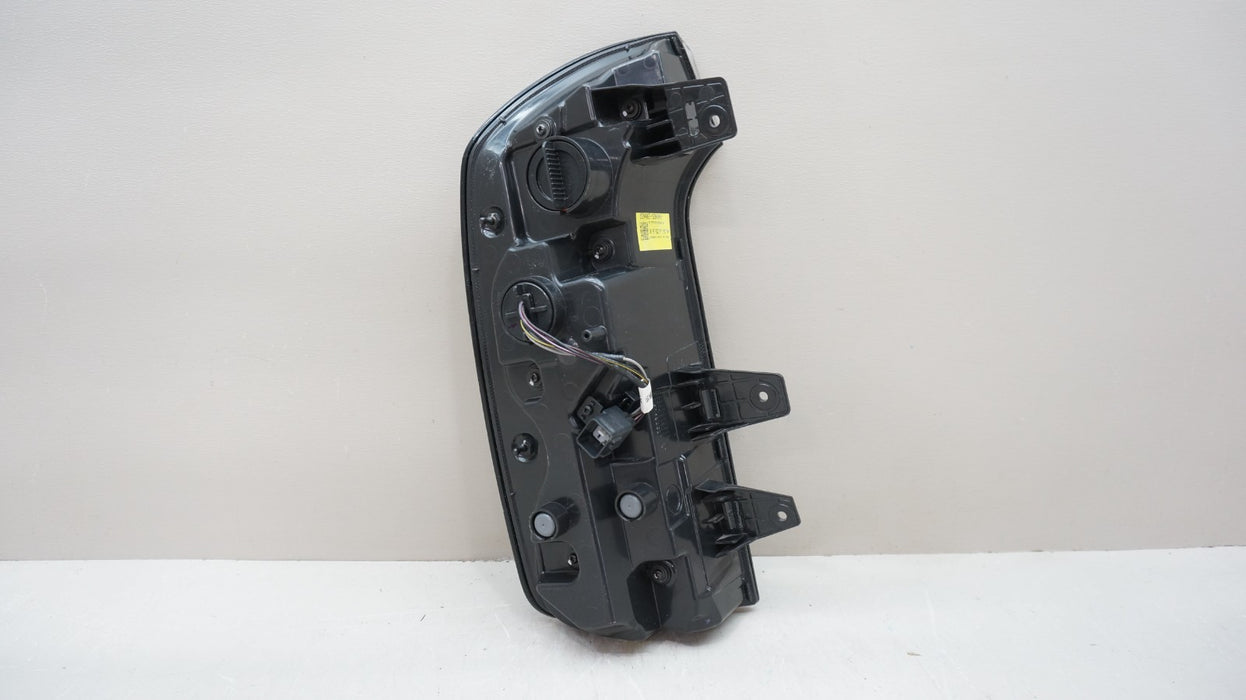 2023-2025 KIA TELLURIDE REAR RIGHT PASSENGER SIDE TAIL LIGHT OEM
