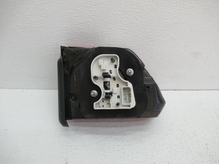2018-2020 VW VOLKSWAGEN ATLAS REAR RIGHT PASSENGER SIDE INNER TAILLIGHT LAMP OEM