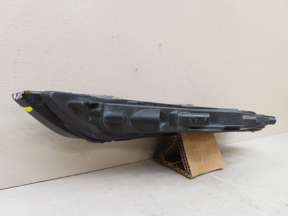 2015-2018 PORSCHE MACAN 95B FRONT RIGHT PASSENGER TURN SIGNAL OEM 95B941182A