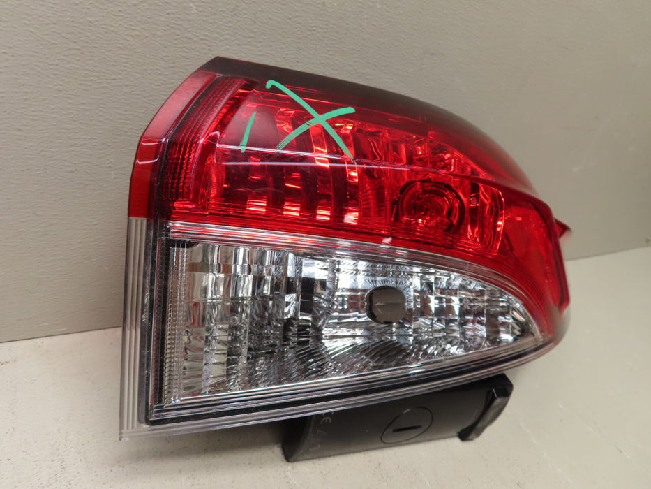 2019 2020 2021 2022 TOYOTA COROLLA SEDAN TAIL LIGHT LAMP PASSENGER RIGHT RH OEM