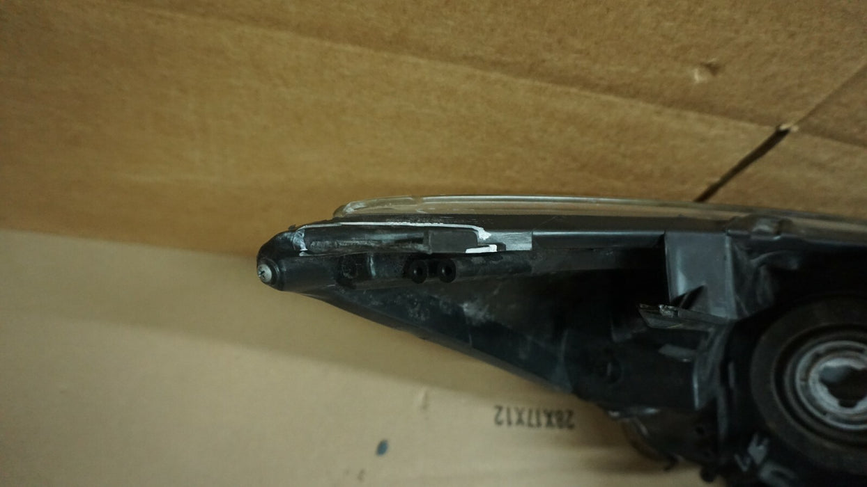2010-2013 MAZDA 3 FRONT LEFT DRIVER SIDE HEADLIGHT HALOGEN LAMP LIGHT OEM