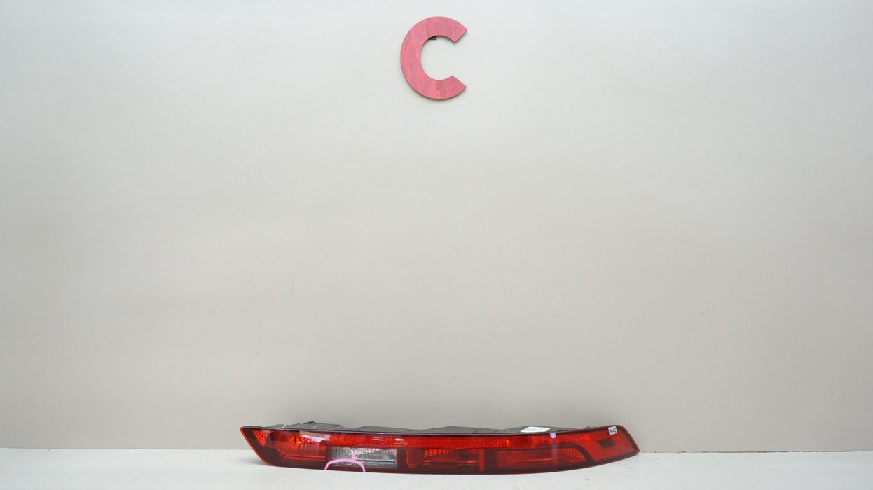2018-2020 AUDI Q5 SQ5 REAR RIGHT PASSENGER SIDE BUMPER REFLECTOR OEM 80A945070E