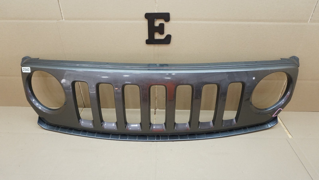 2011-2017 JEEP PATRIOT FRONT BUMPER GRILL GRILLE OEM 11 12 13 14 15 16 17