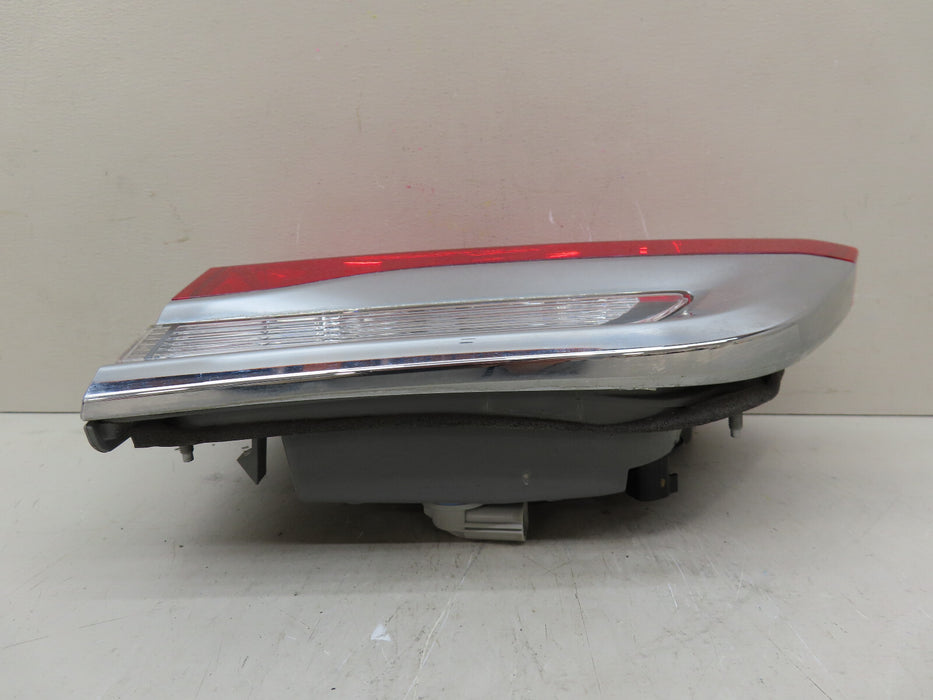 2014-2018 JEEP GRAND CHEROKEE INNER LEFT TAILLIGHT LAMP OEM