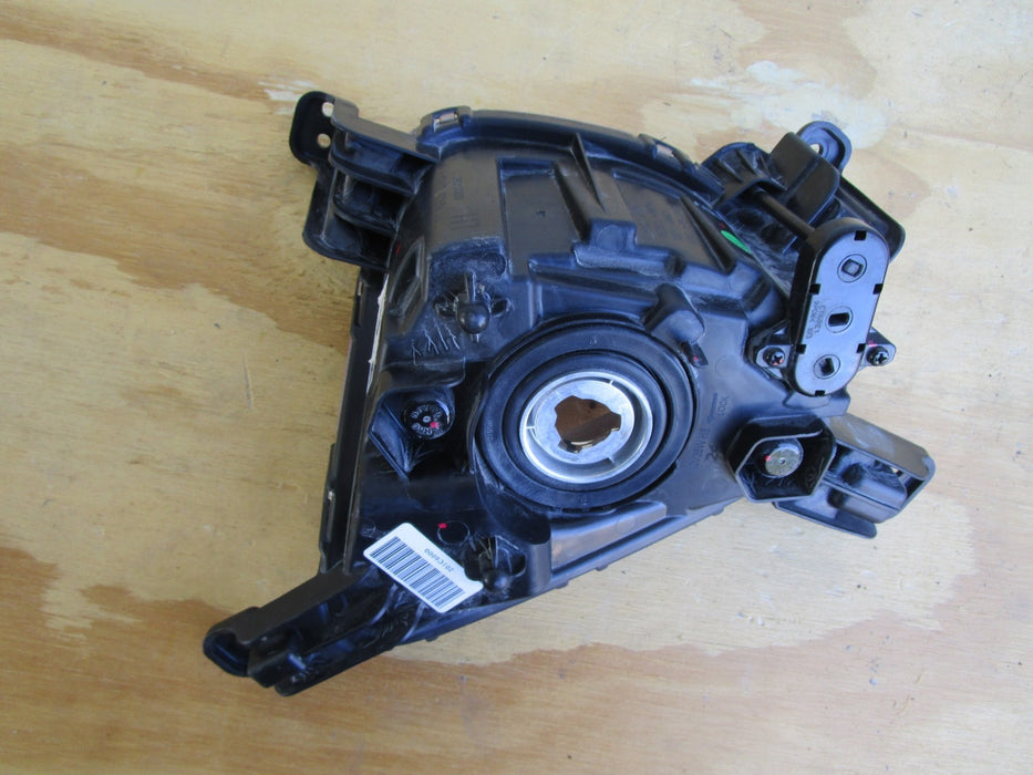 16 17 KIA SORENTO FRONT LEFT DRIVERS SIDE FOG LIGHT OEM