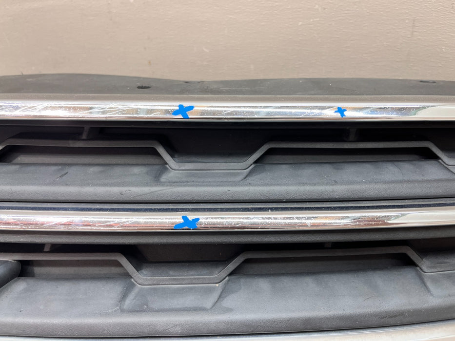 2013-2017 CHEVROLET TRAVERSE FRONT UPPER GRILLE 20988633 OEM