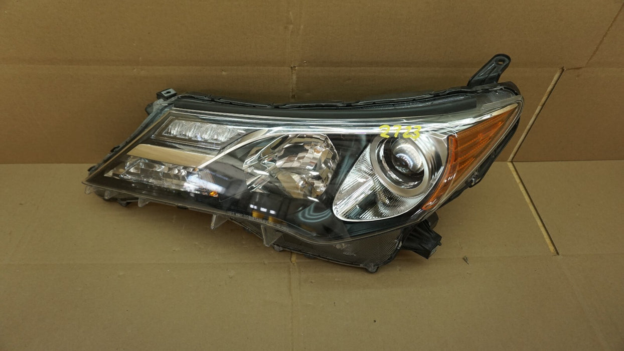 2013-2015 TOYOTA RAV4 FRONT LEFT DRIVER SIDE HEADLIGHT HALOGEN OEM  13 14 15
