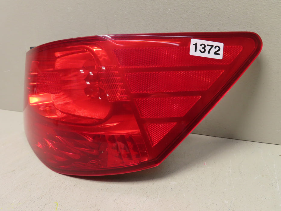 2010 2011 2012 2013 KIA FORTE SEDAN RIGHT RH TAILLIGHT LAMP OEM