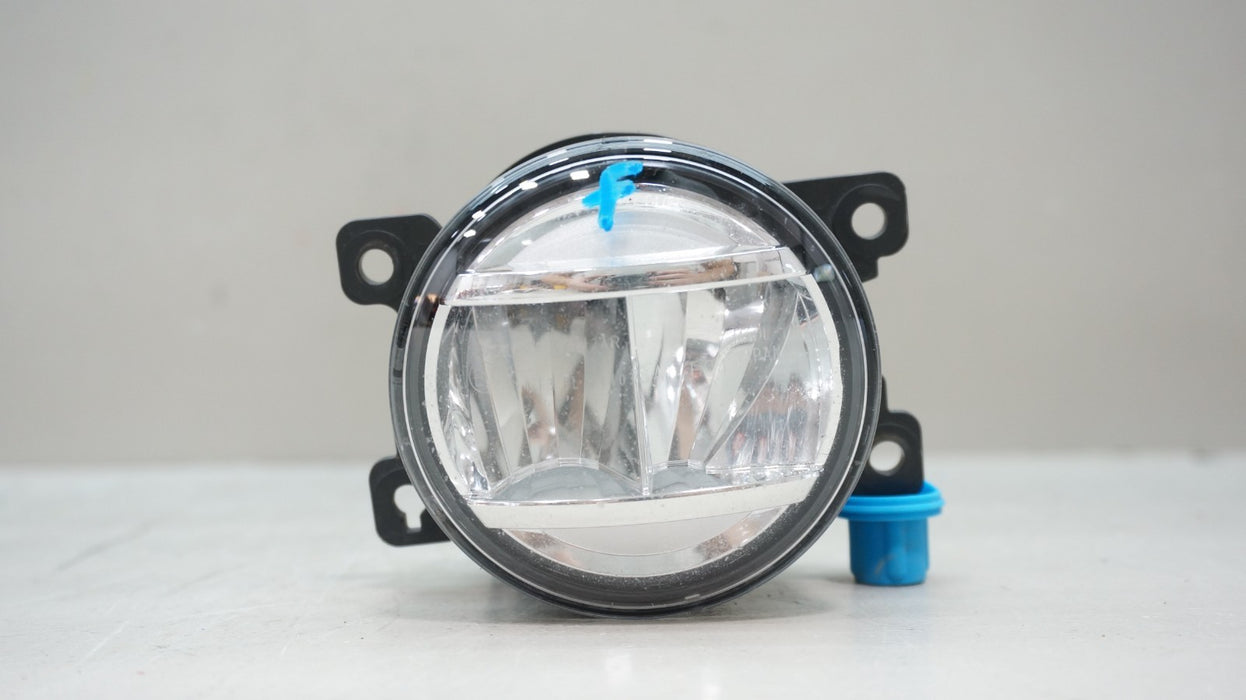 2016-2021 HONDA CIVIC FRONT RIGHT PASSENGER SIDE FOG LIGHT OEM 62242