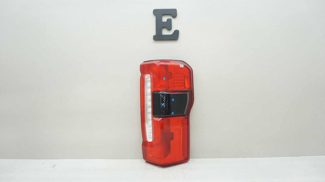 2023-2025 FORD F250 F350 REAR RIGHT PASSENGER SIDE TAIL LIGHT OEM PC3B-13B504-B