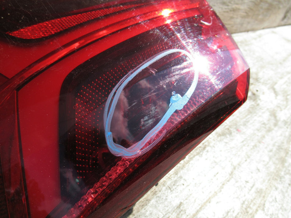 2016-2018 AUDI A6 RIGHT PASSENGER SIDE OUTER TRIL LIGHT LED BRAKE STOP LAMP OEM