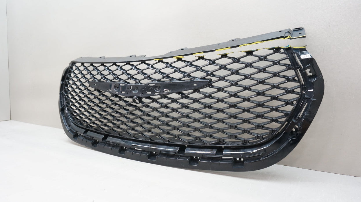 2021-2023 CHRYSLER PACIFICA FRONT BUMPER RADIATOR GRILLE OEM