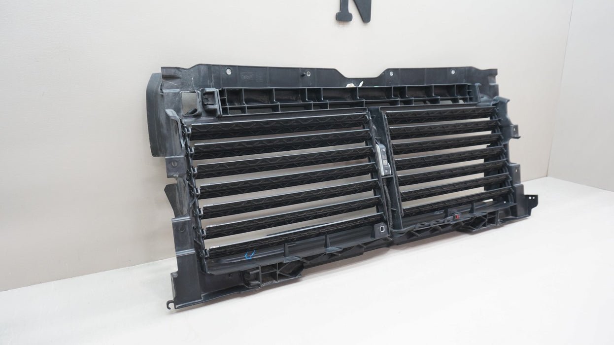 2021-2023 CHEVROLET TAHOE / SUBURBAN RADIATOR SHUTTER GRILLE WITH MOTOR OEM