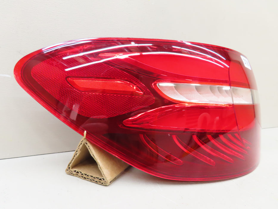 2016 2019 MERCEDES-BENZ GLC 300 REAR LEFT DRIVER OUTER TAIL LIGHT CAPA