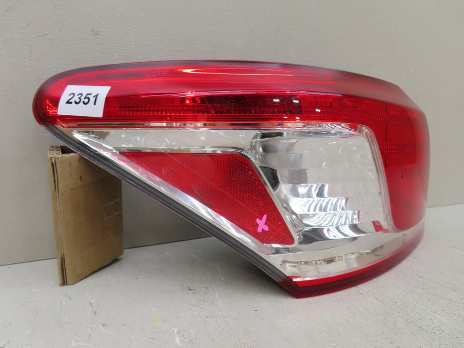 2010-2012 LEXUS ES350 REAR LEFT DRIVER SIDE TAIL LIGHT LAMP HALOGEN OEM