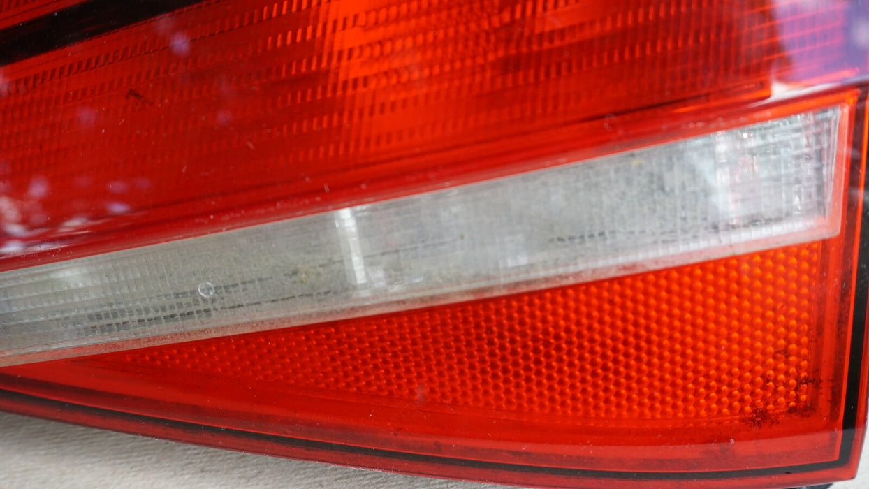 2015-2016 VOLKSWAGEN PASSAT RIGHT PASSENGER SIDE TRUNK INNER TAIL LIGHT OEM
