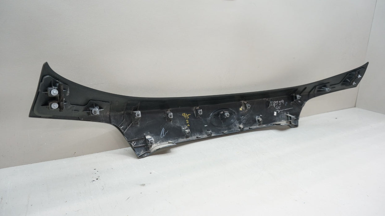 2015-2019 SUBARU OUTBACK REAR TAILGATE MOLDING TRIM FINISH PANEL OEM C120100280