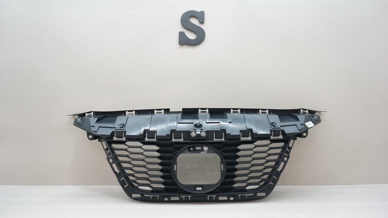2020-2022 NISSAN VERSA FRONT BUMPER RADIATOR GRILLE OEM 623105EF1A
