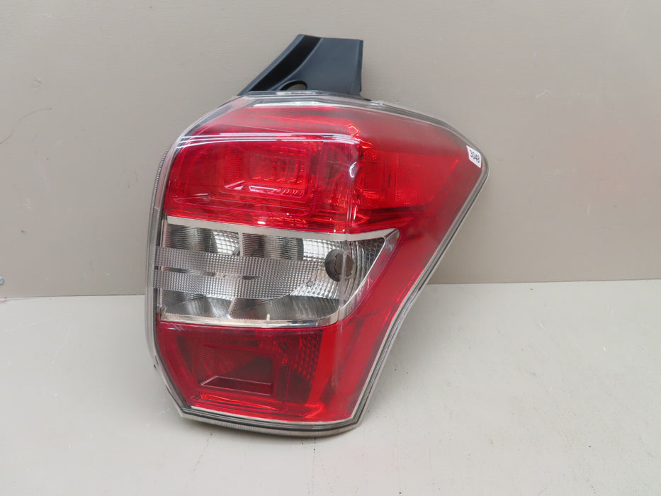 2014 2015 2016 SUBARU FORESTER REAR RIGHT TAILLIGHT LAMP OEM