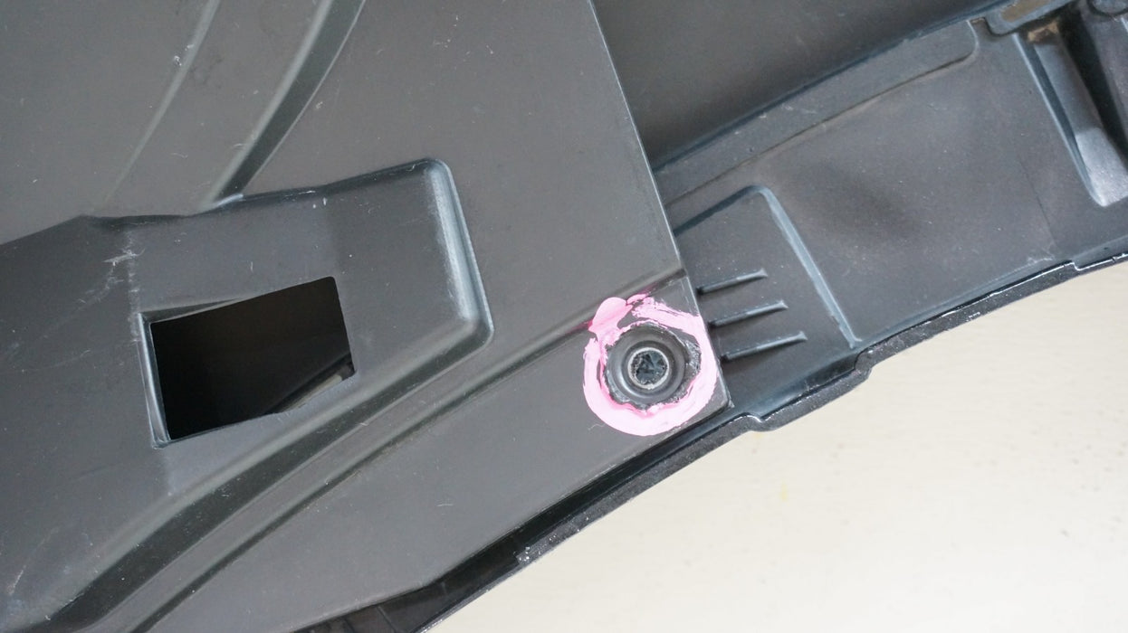2011-2013 BMW X5 E70 FRONT RH RIGHT PASSENGER SIDE FENDER OEM