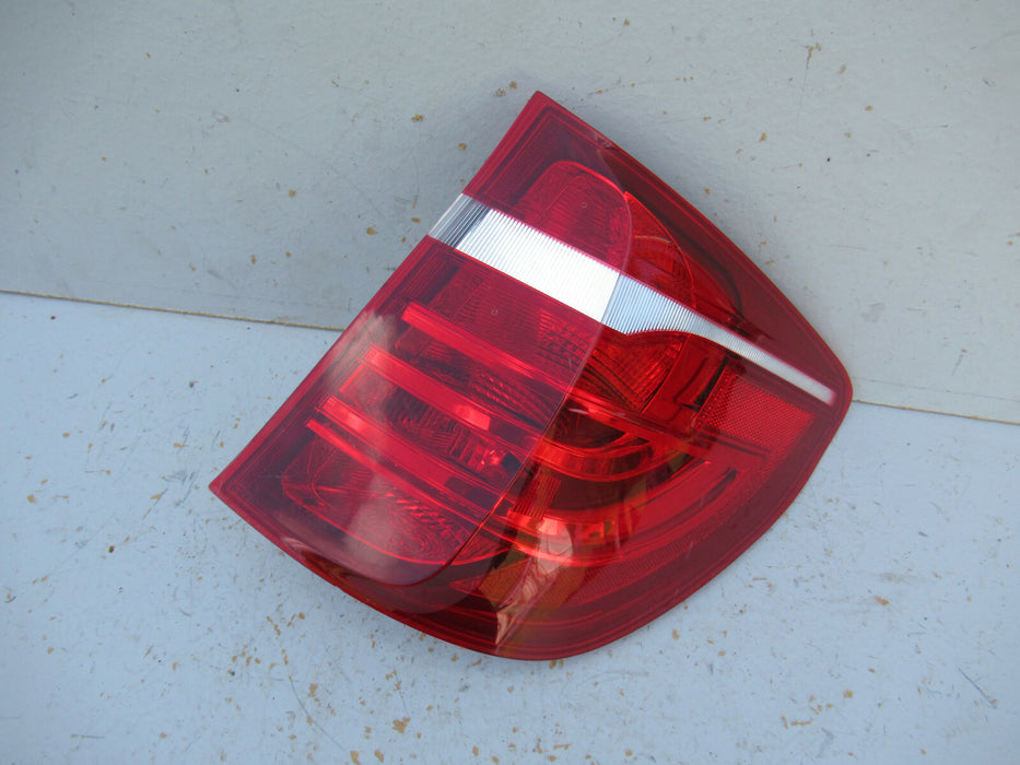 11 12 13 14 15 16 17 BMW X3 RIGHT REAR TAILLIGHT LAMP OEM