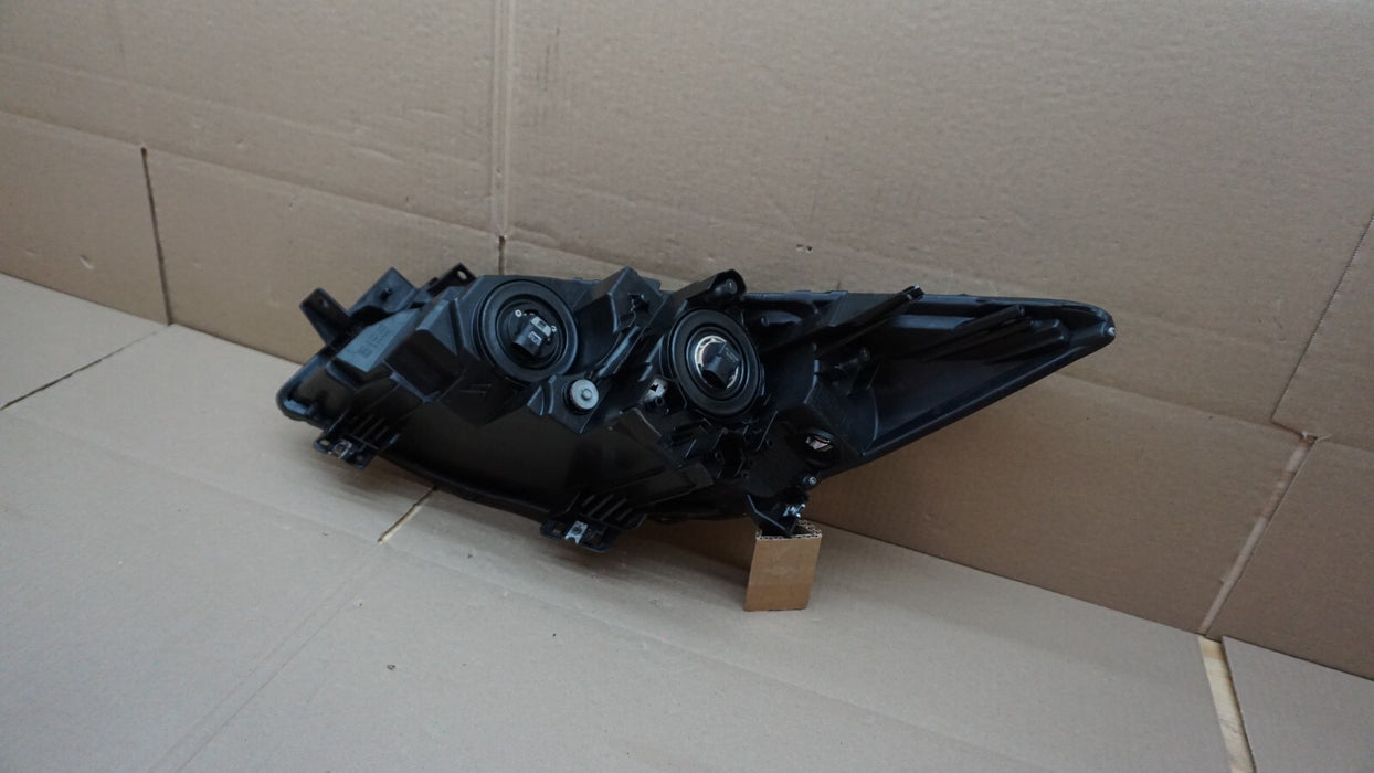 2010-2013 MAZDA 3 RH RIGHT PASSENGER SIDE HALOGEN HEADLIGHT OEM