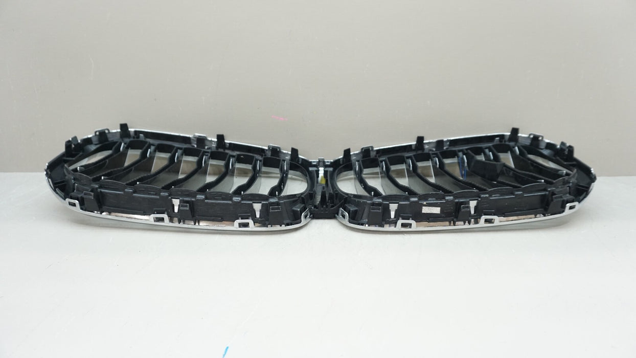 2019-2023 BMW X5 G05 FRONT UPPER BUMPER RADIATOR GRILLE OEM 7454887