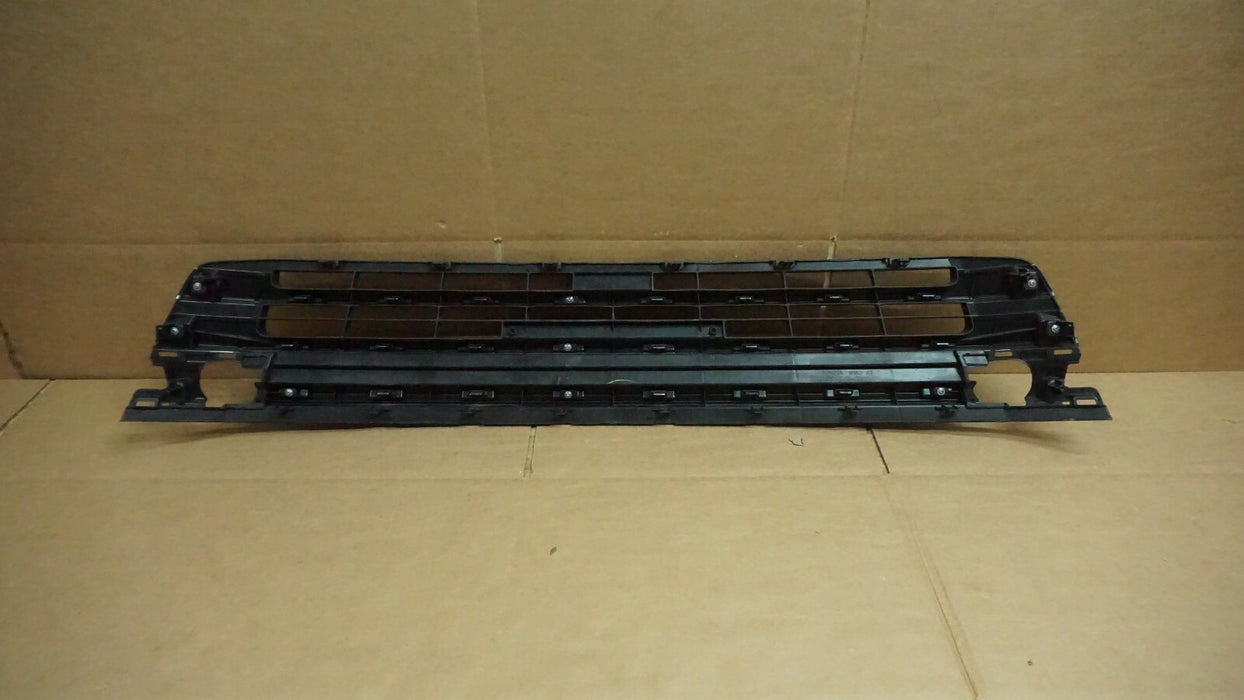 2017-2019 TOYOTA HIGHLANDER FRONT BUMPER LOWER GRILLE GRILL 53102-0E070 OEM