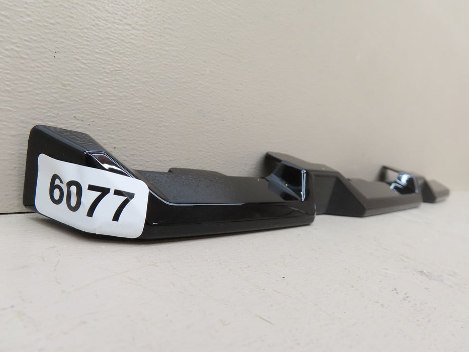 2022 2023 CHEVROLET SILVERADO 1500 FRONT GRILLE RH TRIM PIECE  OEM