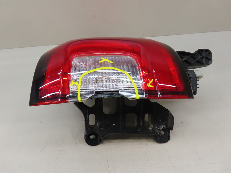 2018-2021 LINCOLN NAVIGATOR REAR RIGHT PASSENGER TAIL LIGHT OUTER OEM PARTS ONLY