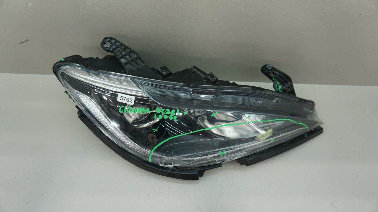 2017-2020 CHRYSLER PACIFICA FRONT RIGHT PASSENGER SIDE HEADLIGHT OEM 68228946AG
