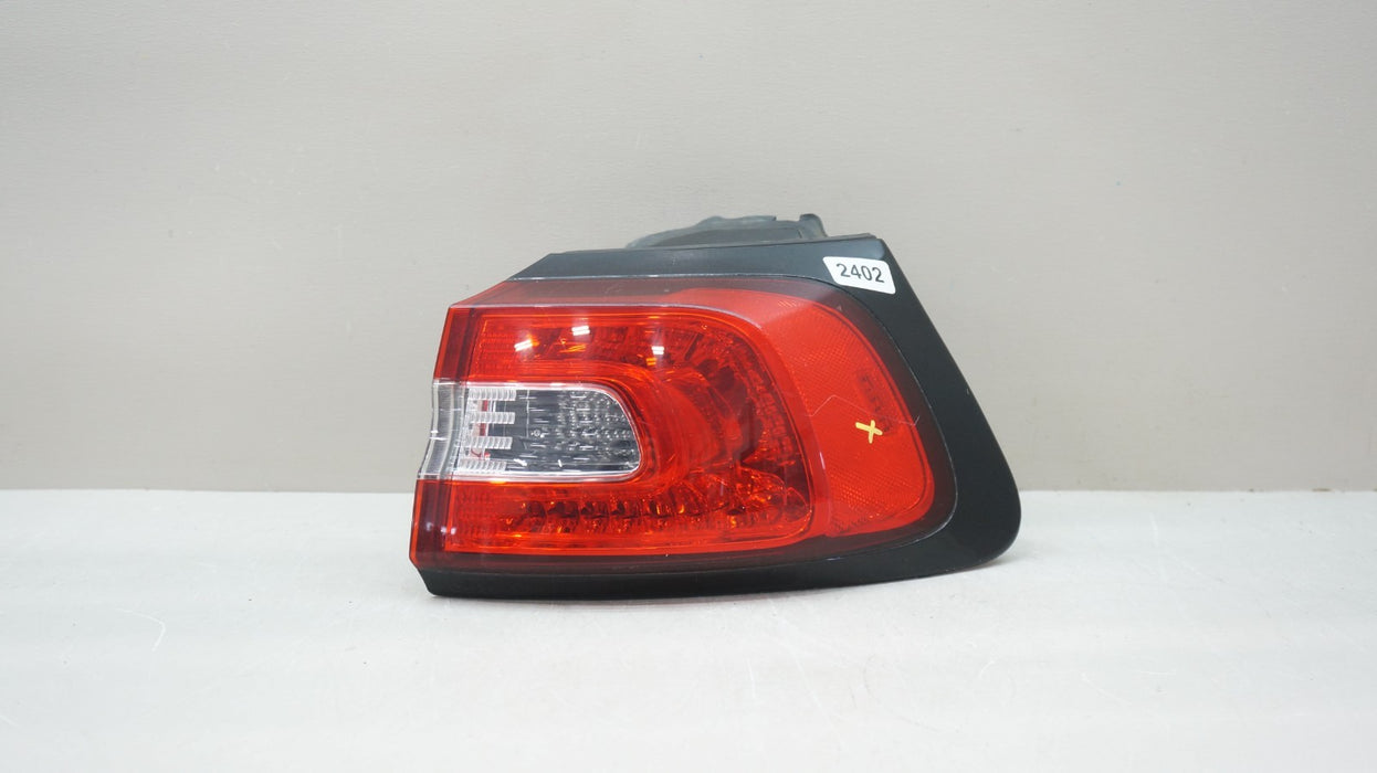 2014-2018 JEEP CHEROKEE REAR RIGHT PASSENGER SIDE TAIL LIGHT OEM