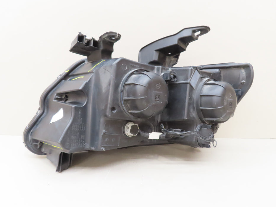 2015-2022 CHEVROLET COLORADO RIGHT PASSENGER SIDE HEADLIGHT HALOGEN OEM