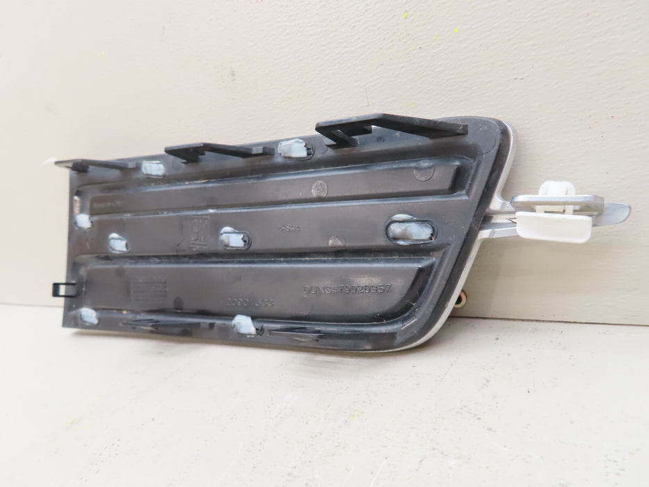 2013-2017 CADILLAC XTS FRONT RIGHT PASSENGER FOG LIGHT BEZEL COVER OEM